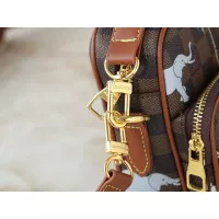 $60.00 USD Louis Vuitton Messenger Bags For Women #1371345