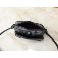 $60.00 USD Louis Vuitton Messenger Bags For Women #1371346