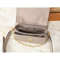 $60.00 USD Louis Vuitton Messenger Bags For Women #1371351