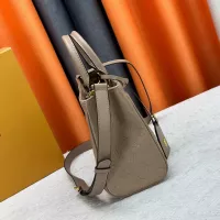 $68.00 USD Louis Vuitton AAA Quality Handbags For Women #1371358