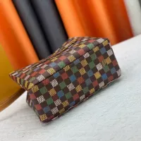 $68.00 USD Louis Vuitton AAA Quality Handbags For Women #1371421