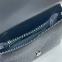 $68.00 USD Louis Vuitton AAA Quality Messenger Bags For Women #1371489