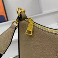 $98.00 USD Prada AAA Quality Messenger Bags For Women #1371703
