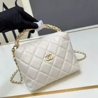 $82.00 USD Chanel AAA Quality Messenger Bags For Women #1372030