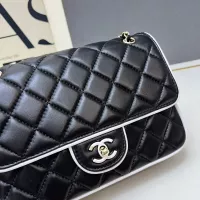$88.00 USD Chanel AAA Quality Messenger Bags For Women #1372046