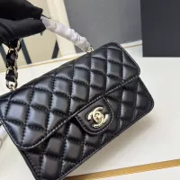 $88.00 USD Chanel AAA Quality Messenger Bags For Women #1372131
