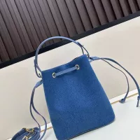 $92.00 USD Versace AAA Quality Handbags For Women #1372222