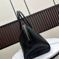 $108.00 USD Celine AAA Quality Handbags For Women #1372311