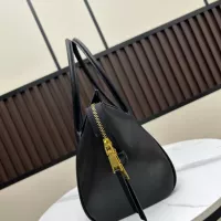 $102.00 USD Celine AAA Quality Handbags For Women #1372312