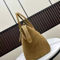 $115.00 USD Celine AAA Quality Handbags For Women #1372318