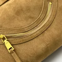 $115.00 USD Celine AAA Quality Handbags For Women #1372318