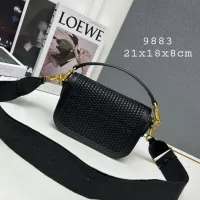 $108.00 USD Valentino AAA Quality Messenger Bags For Women #1372412