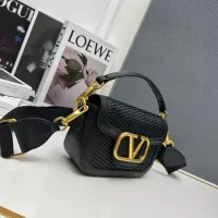 $108.00 USD Valentino AAA Quality Messenger Bags For Women #1372412