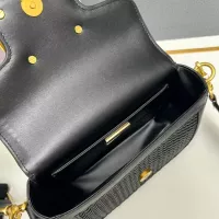 $108.00 USD Valentino AAA Quality Messenger Bags For Women #1372412