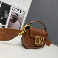 $108.00 USD Valentino AAA Quality Messenger Bags For Women #1372414