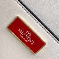$108.00 USD Valentino AAA Quality Messenger Bags For Women #1372416