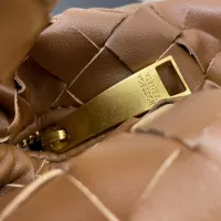 $102.00 USD Bottega Veneta BV AAA Quality Handbags For Women #1372458