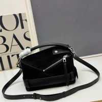 $102.00 USD LOEWE AAA Quality Messenger Bags For Women #1372500