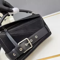 $102.00 USD LOEWE AAA Quality Messenger Bags For Women #1372500