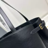 $108.00 USD Celine AAA Quality Shoulder Bags For Women #1372518