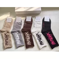 $29.00 USD Balenciaga Socks For Women #1372590