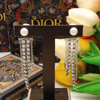 $32.00 USD Christian Dior Earrings For Women #1372818