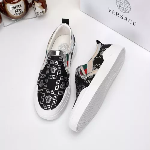 Replica Versace Casual Shoes For Men #1373596 $68.00 USD for Wholesale