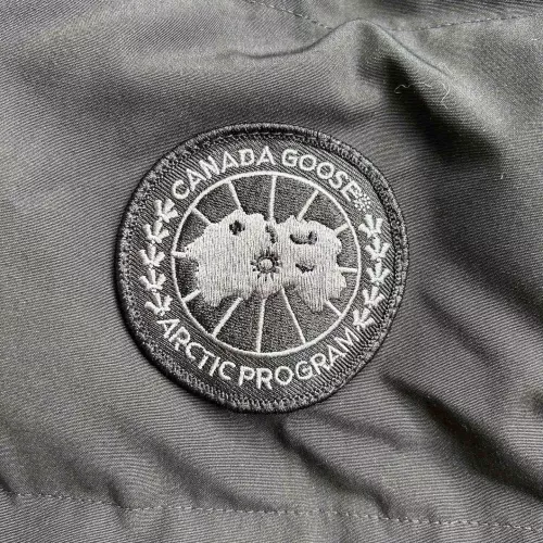 Replica Canada Goose Down Feather Coat Long Sleeved For Women #1374633 $160.00 USD for Wholesale