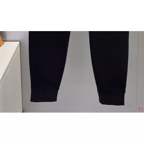 Replica Louis Vuitton LV Tracksuits Long Sleeved For Men #1377392 $92.00 USD for Wholesale