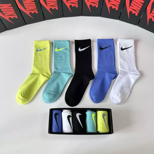 Nike Socks #1377720 $29.00 USD, Wholesale Replica Nike Socks