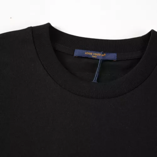 Replica Louis Vuitton LV T-Shirts Short Sleeved For Unisex #1379584 $42.00 USD for Wholesale
