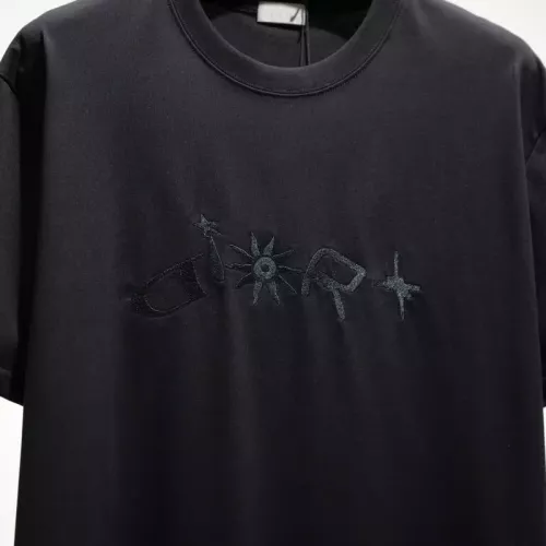 Replica Louis Vuitton LV T-Shirts Short Sleeved For Unisex #1379587 $42.00 USD for Wholesale