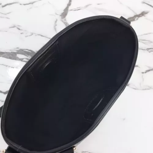 Replica Gucci AAA Quality Messenger Bags For Women #1381759 $150.00 USD for Wholesale