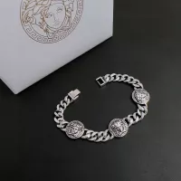 $72.00 USD Versace Bracelets For Unisex #1373773