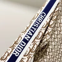 $98.00 USD Gucci Tracksuits Long Sleeved For Unisex #1375355