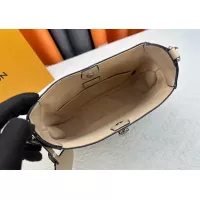 $68.00 USD Louis Vuitton AAA Quality Messenger Bags For Women #1376329