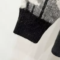 $60.00 USD Louis Vuitton LV Sweaters Long Sleeved For Unisex #1376969