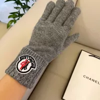 $38.00 USD Moncler Gloves #1377818