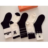 $29.00 USD Louis Vuitton LV Socks For Women #1378403
