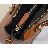 $160.00 USD Fendi AAA Quality Messenger Bags For Women #1380704
