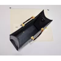 $160.00 USD Fendi AAA Quality Handbags For Women #1380720