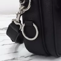 $190.00 USD Gucci AAA Quality Messenger Bags For Unisex #1381765