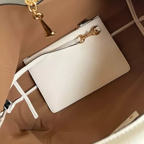 Replica Gucci AAA Quality Handbags For Women #1382150 $92.00 USD for Wholesale