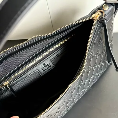 Replica Gucci AAA Quality Shoulder Bags For Women #1382297 $92.00 USD for Wholesale