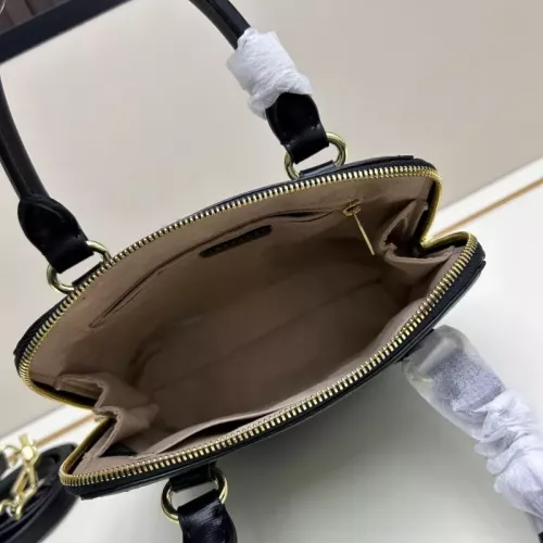 Replica Gucci AAA Quality Handbags For Women #1385102 $72.00 USD for Wholesale