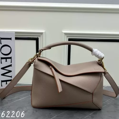 LOEWE AAA Quality Messenger Bags For Women #1385722 $145.00 USD, Wholesale Replica LOEWE AAA Quality Messenger Bags