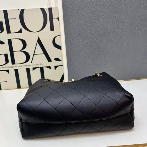 Replica Chanel AAA Quality Shoulder Bags For Women #1386893 $115.00 USD for Wholesale