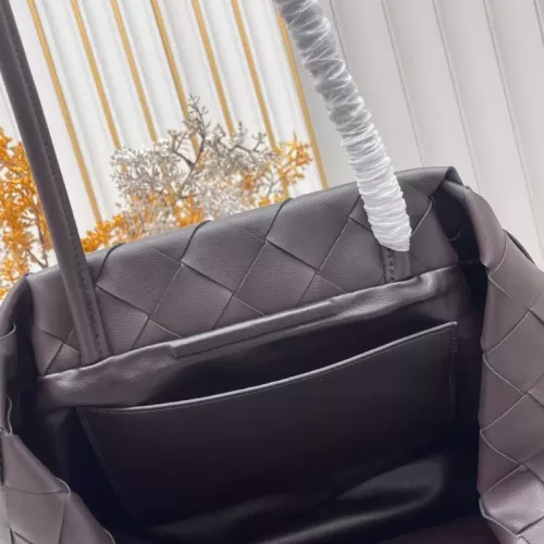 Replica Bottega Veneta BV AAA Quality Shoulder Bags For Women #1387939 $108.00 USD for Wholesale