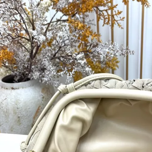 Replica Bottega Veneta BV AAA Quality Messenger Bags For Women #1388032 $112.00 USD for Wholesale