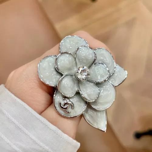 Chanel Brooches For Women #1389372 $29.00 USD, Wholesale Replica Chanel Brooches